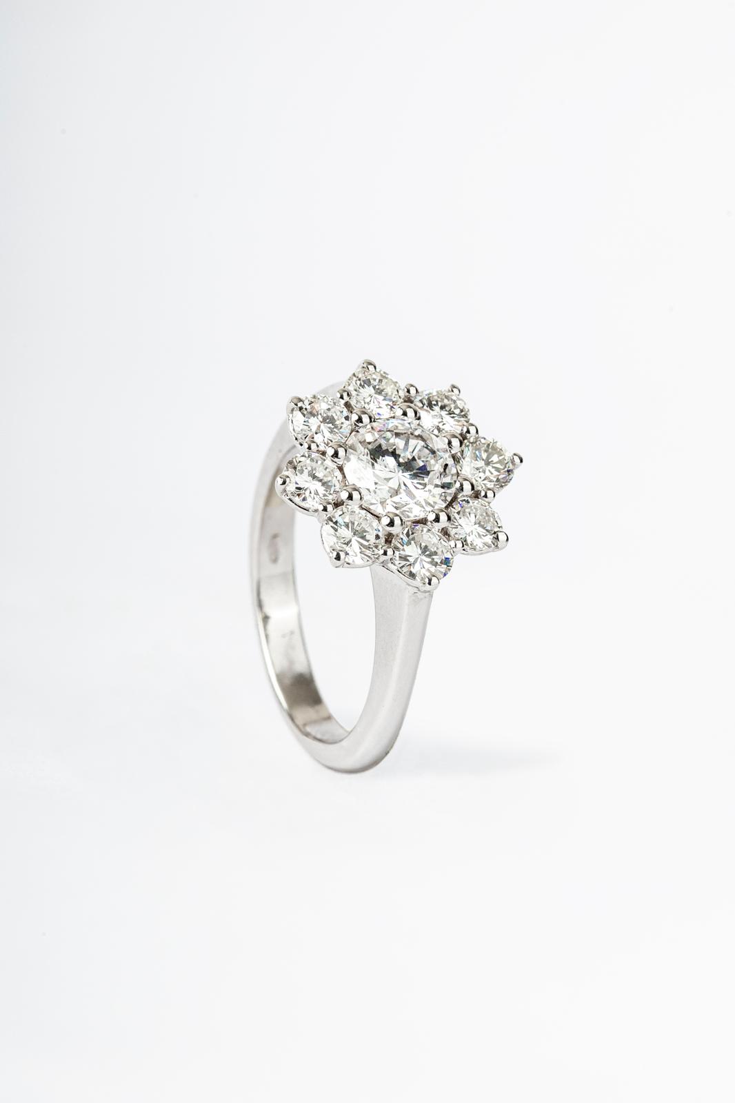 Anello Margherita in oro bianco 750 con diamante taglio Brillante